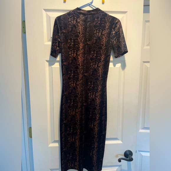 Zara midi dress- Size M - New without tags - Picture 3 of 3